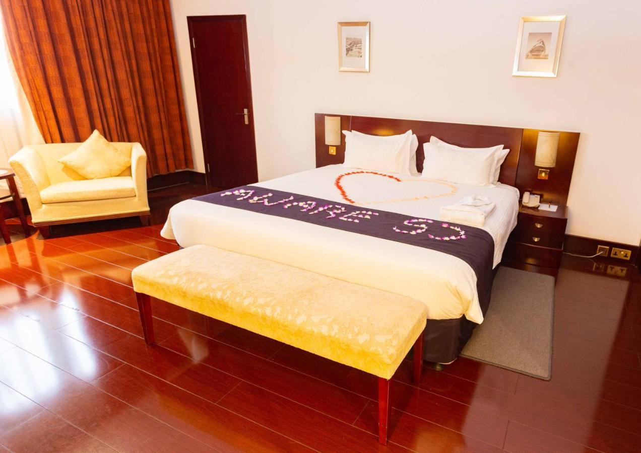 Lancaster Kumasi Hotel Luaran gambar